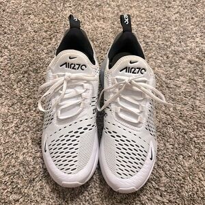 Nike Air Max 270